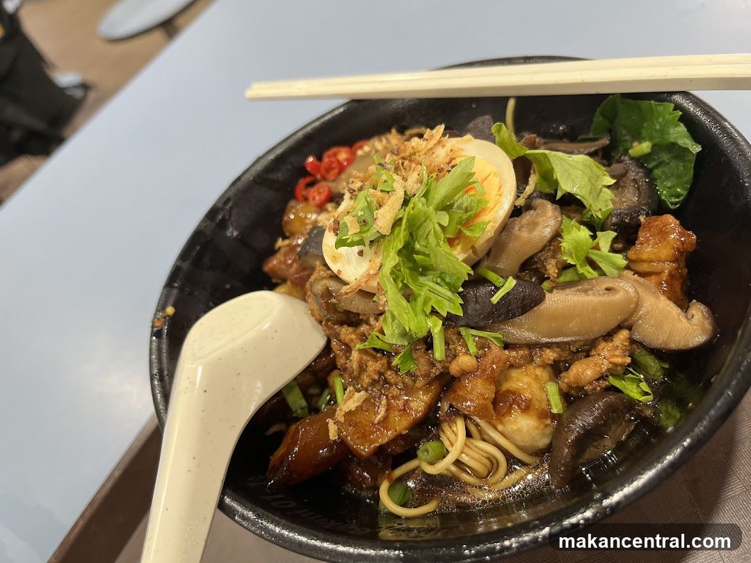 Noodles with Toppings
