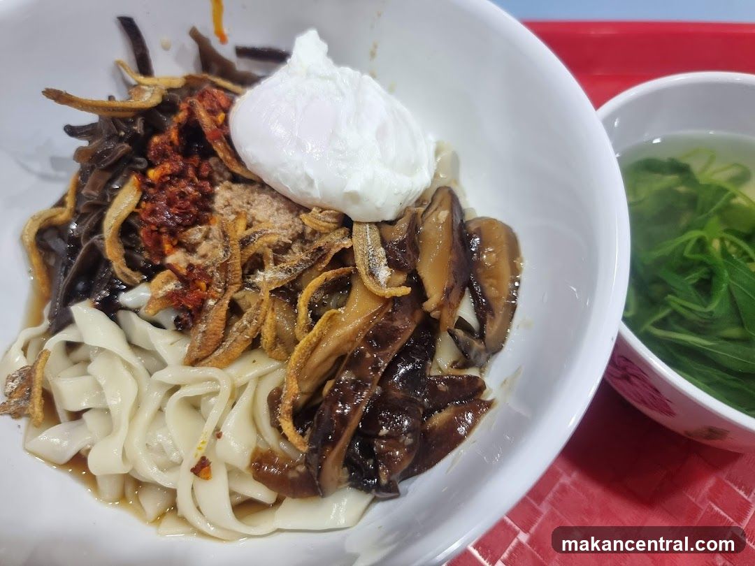 Noodles with Toppings and Soup