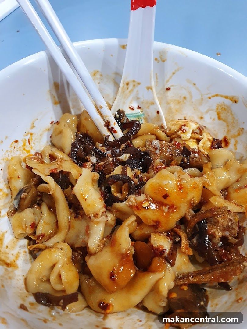 Noodles with Toppings