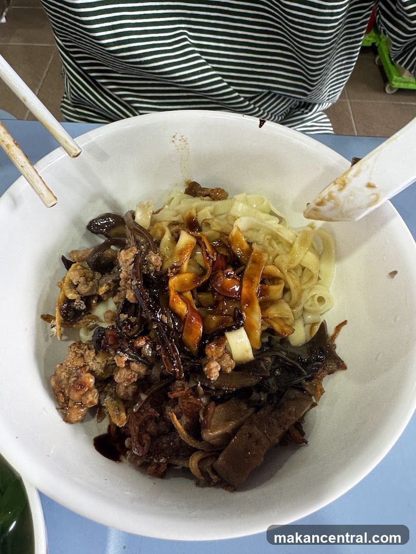 Noodles with Toppings