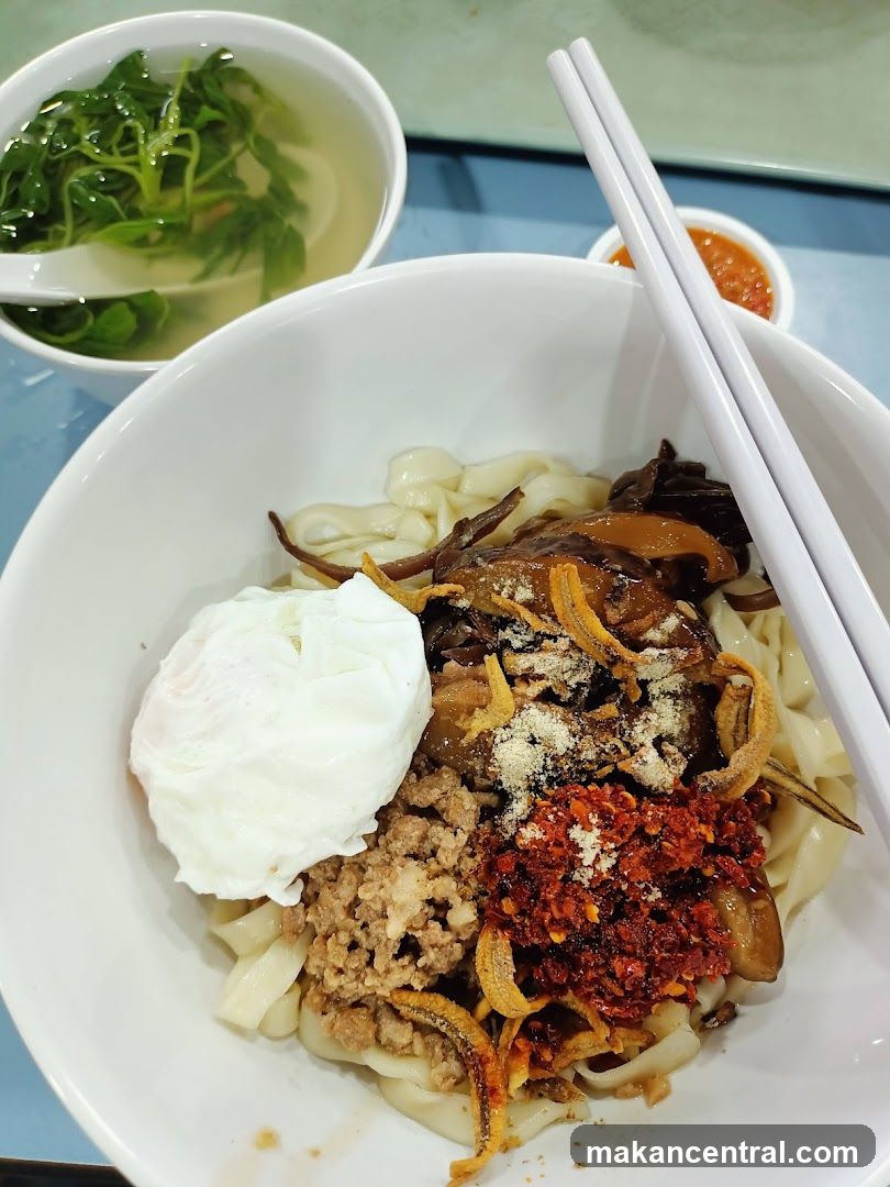 Noodles with Toppings