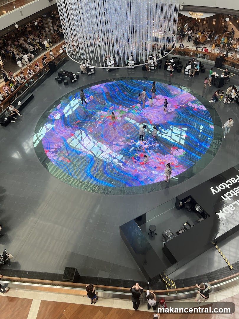 Digital Art Installation in a Mall