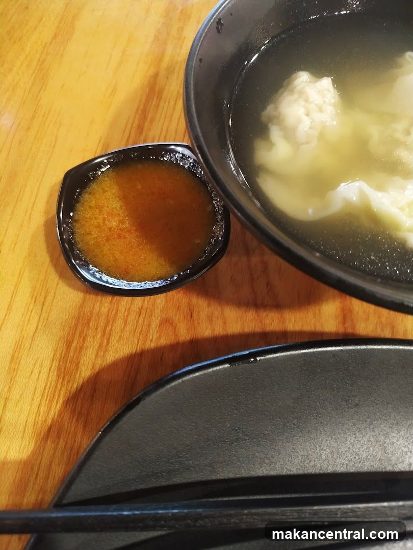 Wonton Soup and Dipping Sauce