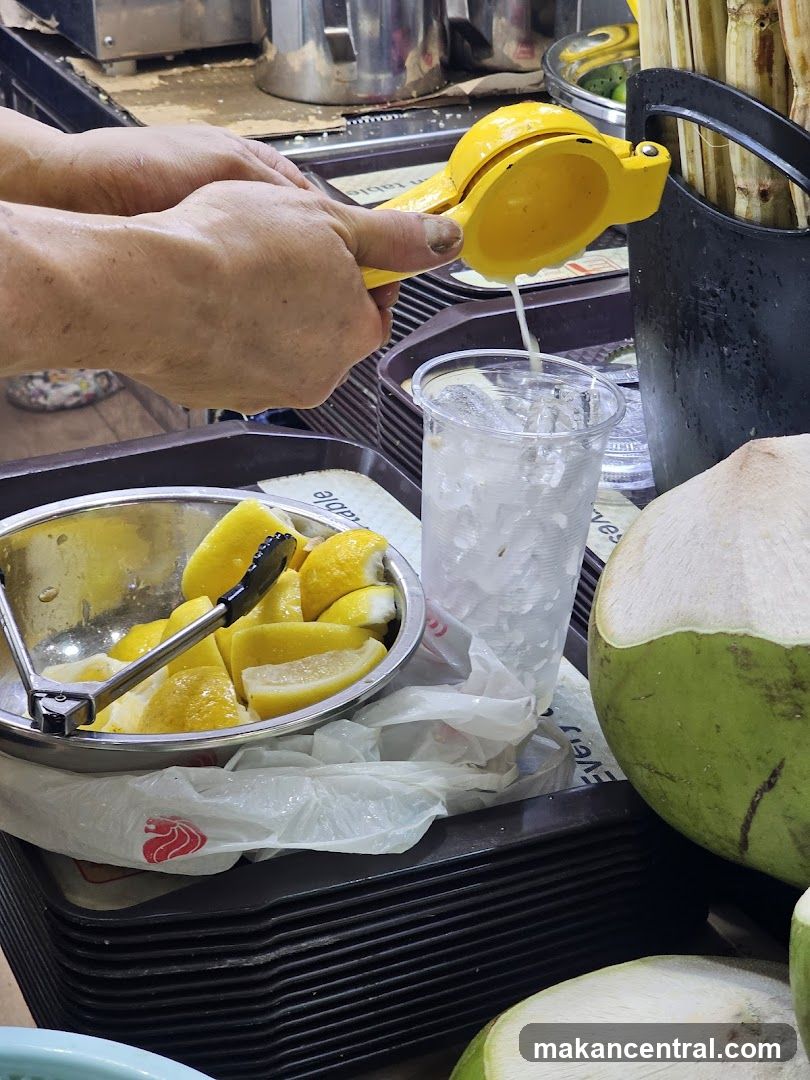 Fresh Lemonade Preparation