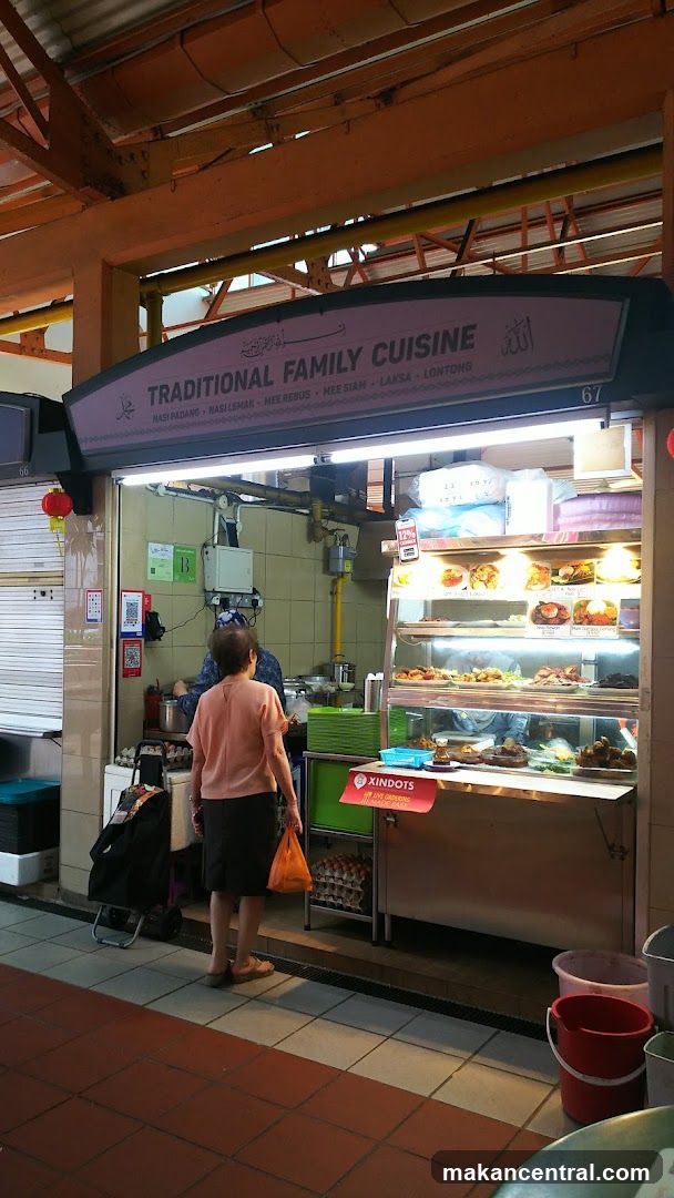 Traditional Family Cuisine Stall