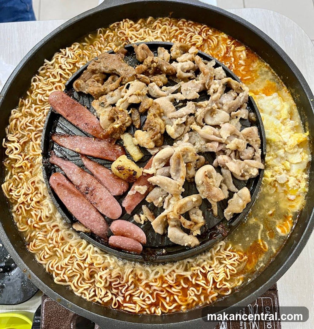 Hot Pot with Meats and Noodles
