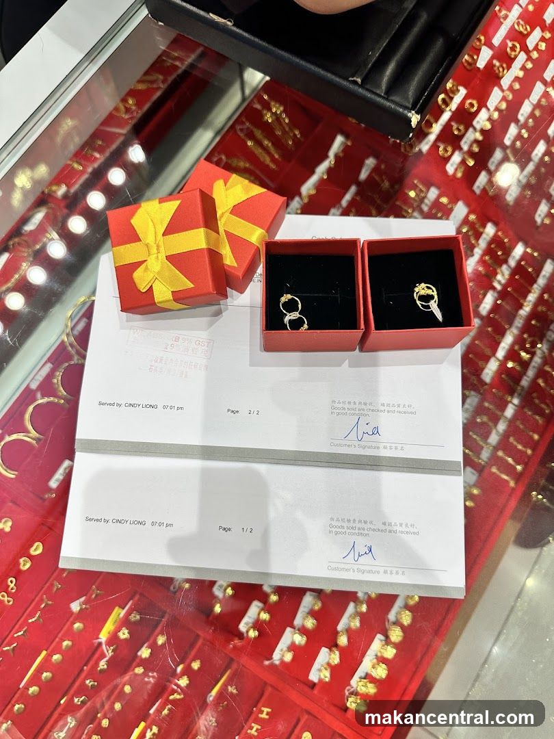 Jewelry Display with Receipts