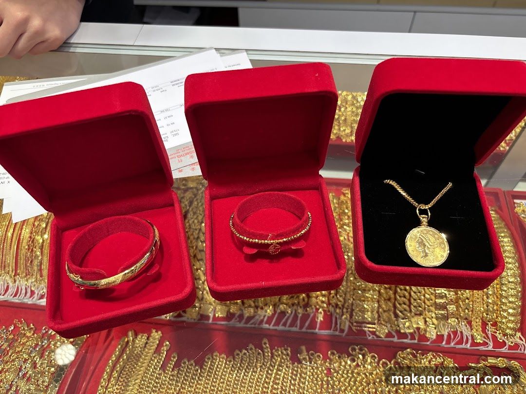 Gold Jewelry Display