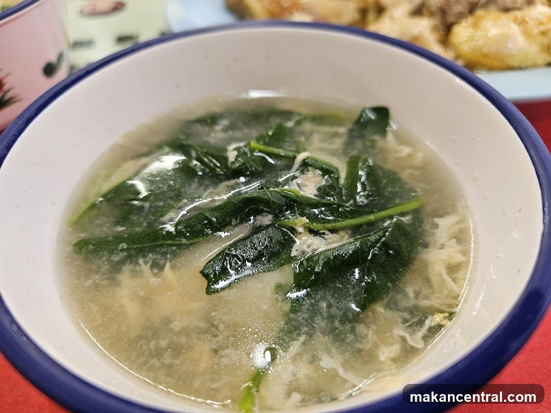 Yuet Loy Cooked Food