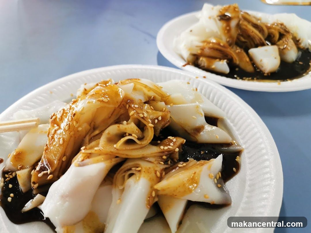 Chee Cheong Fun with Sauce