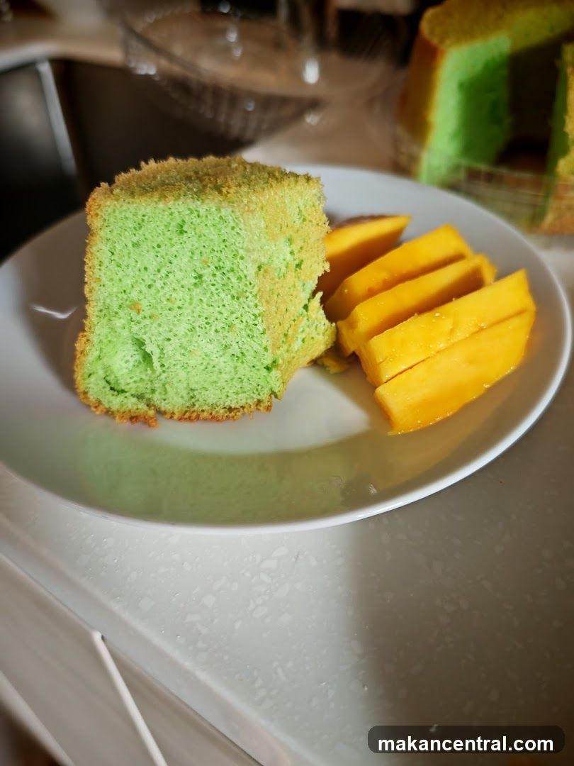 Pandan Chiffon Cake with Mango Slices