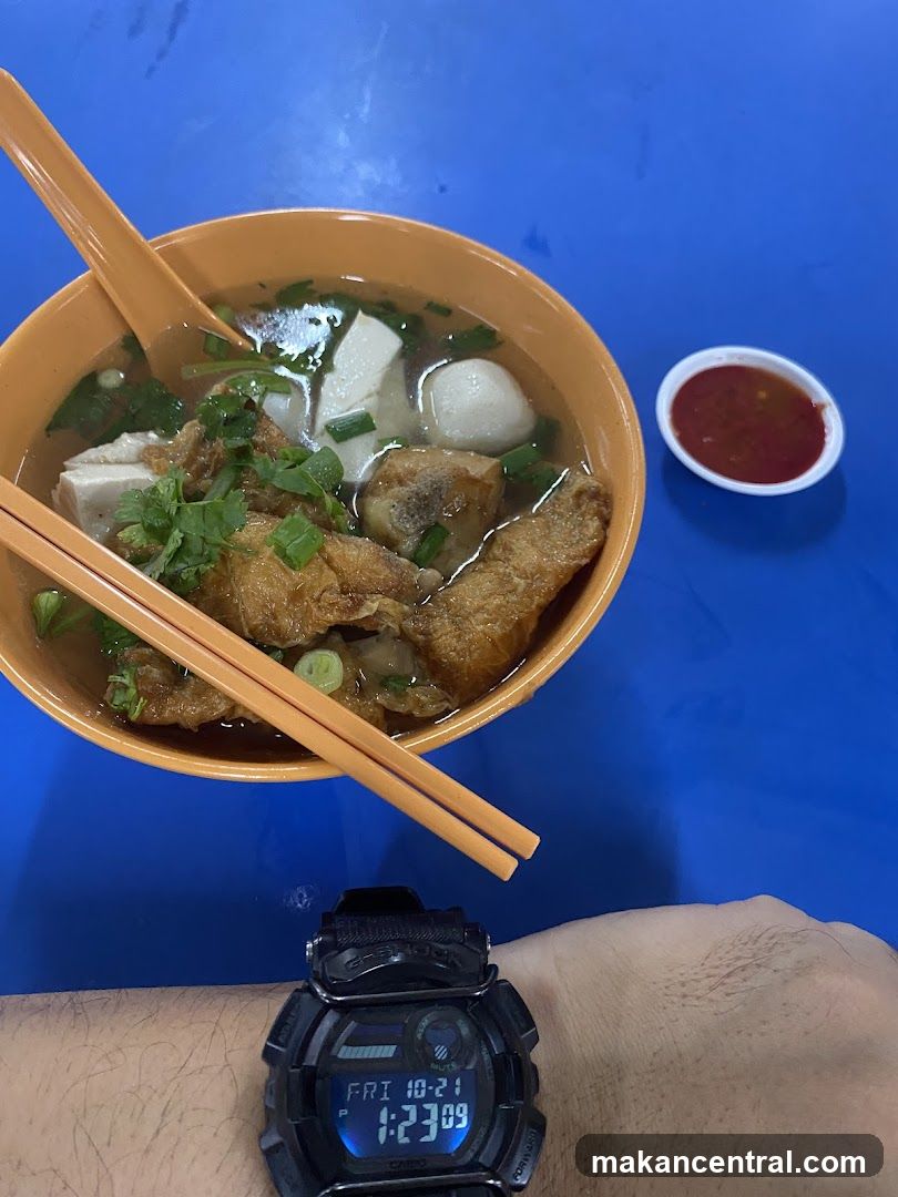 Noodle Soup with Fried Fish and Tofu