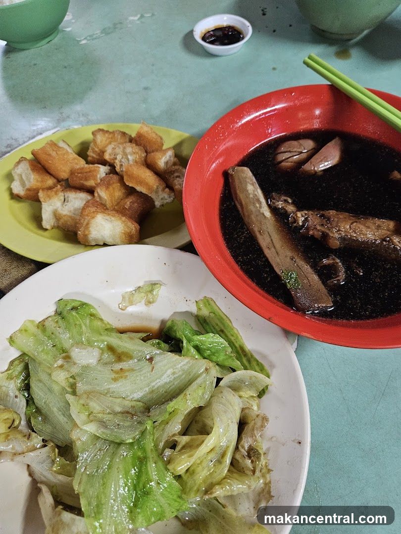 Bak Kut Teh and Stir-fried Lettuce