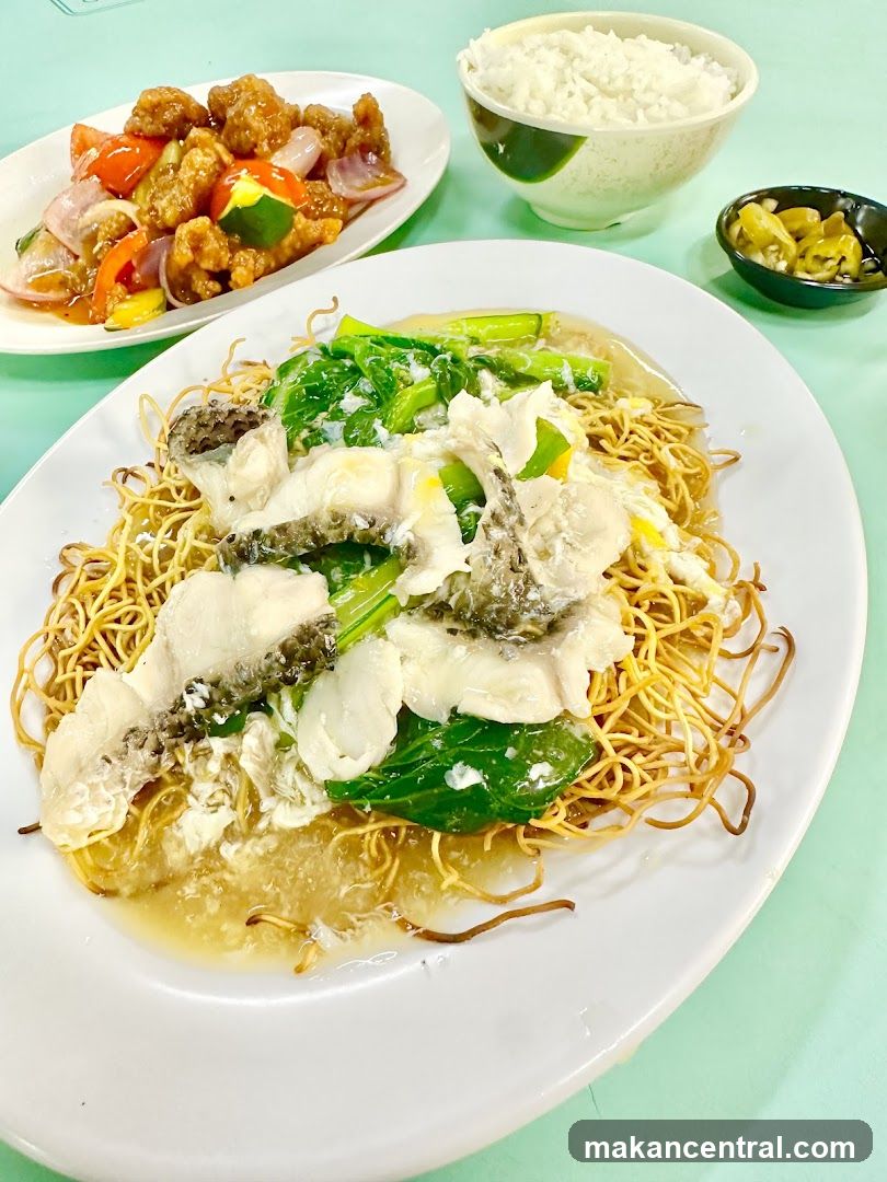 Crispy Noodles with Fish and Vegetables
