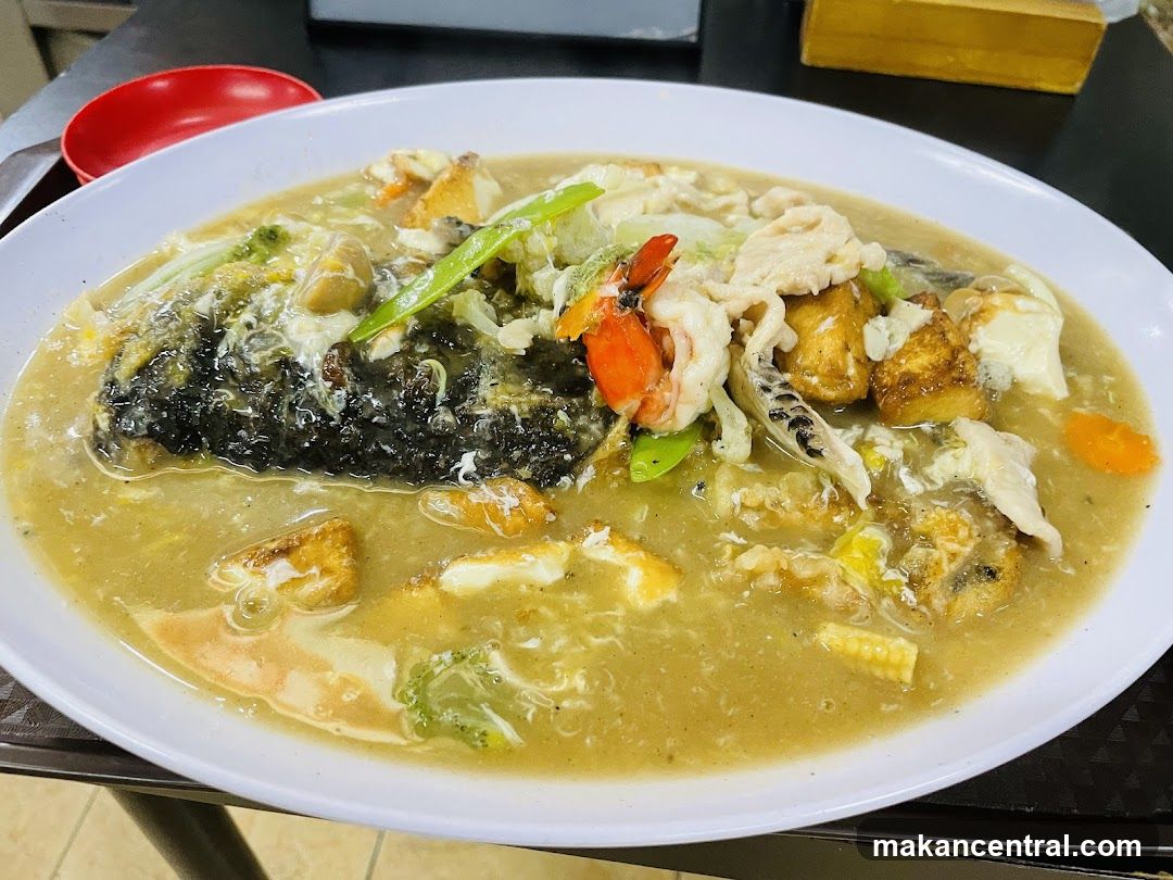 Fish with Gravy and Vegetables