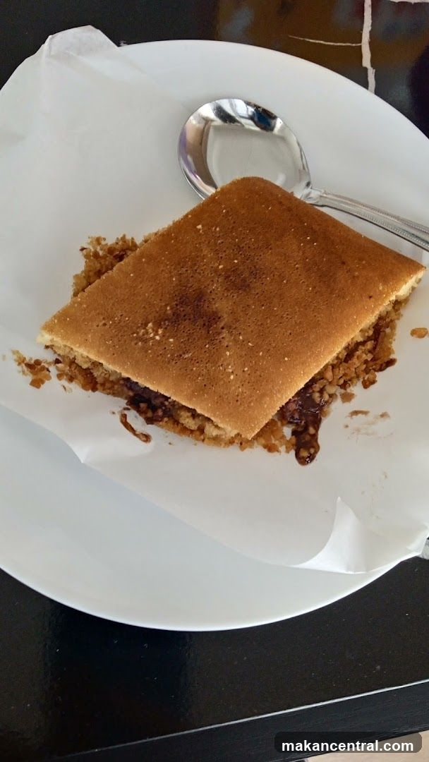 Dessert with Chocolate Filling