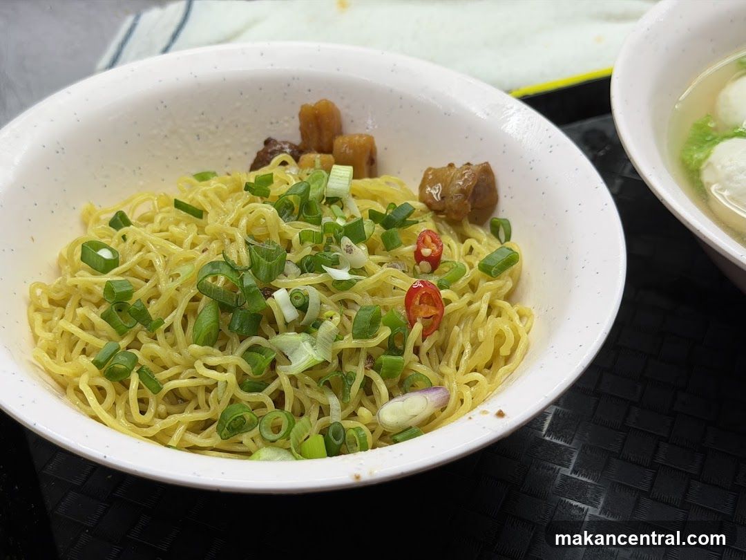 Noodles with Toppings