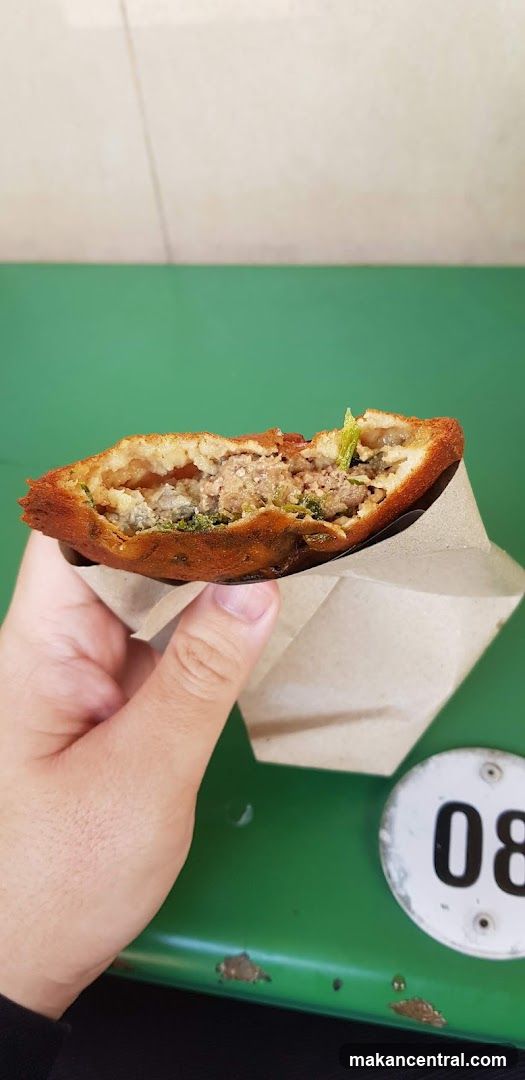 Fried Pastry with Meat Filling