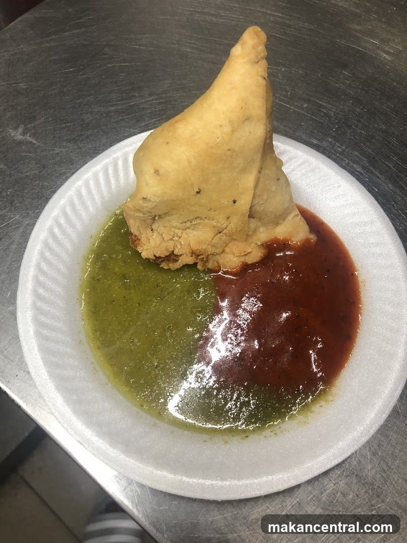 Samosa with Chutneys