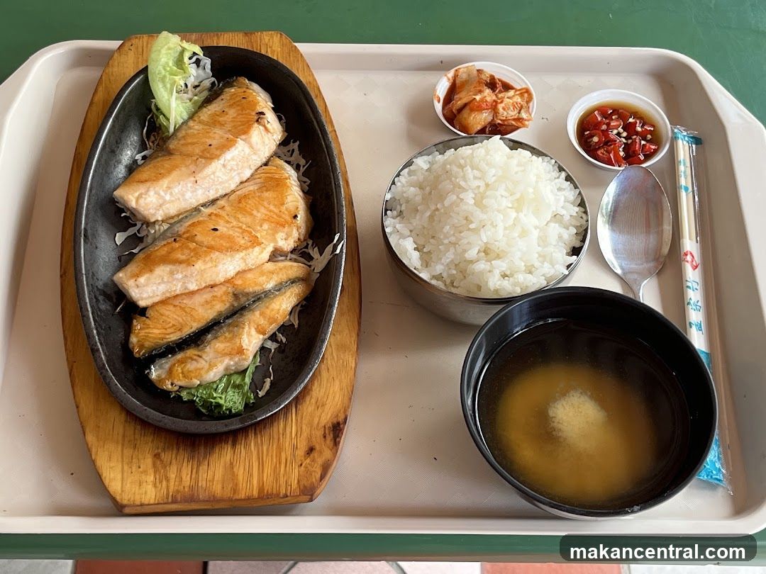 真味 Korean Cuisine