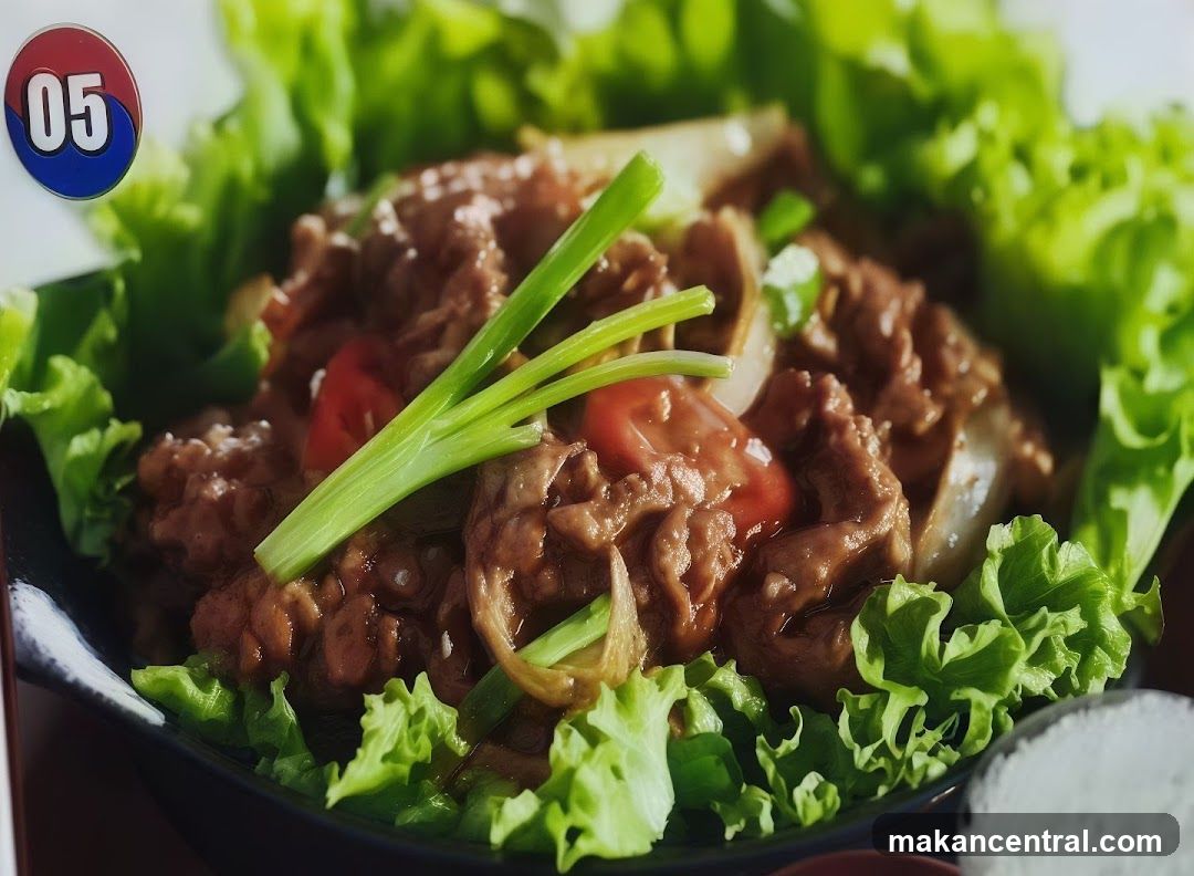 Beef Stir-fry with Lettuce and Scallions