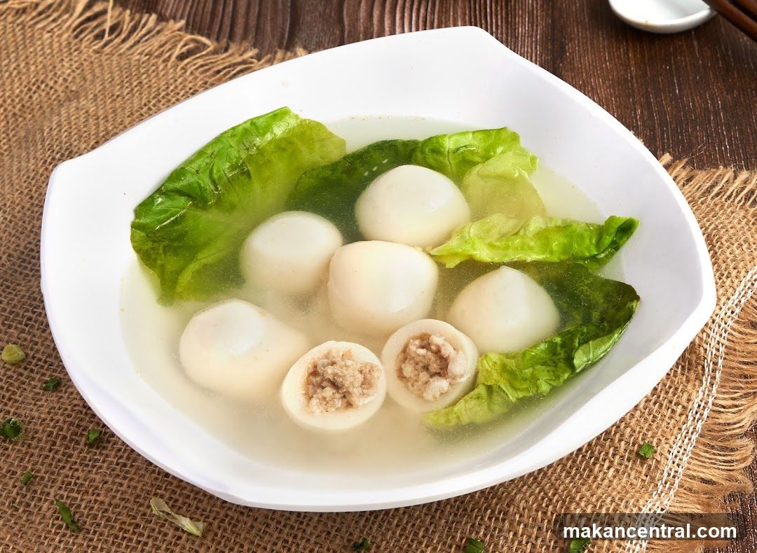 Meat-filled Fish Balls in Broth