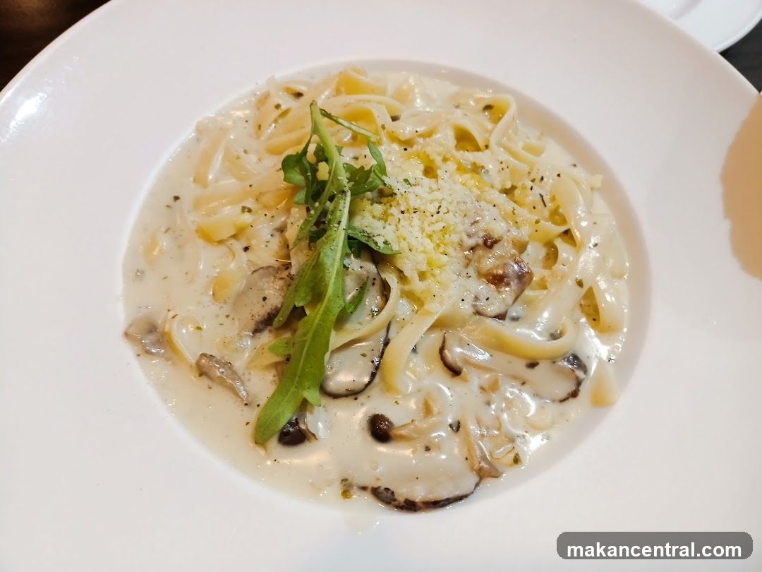 Mushroom Fettuccine Alfredo
