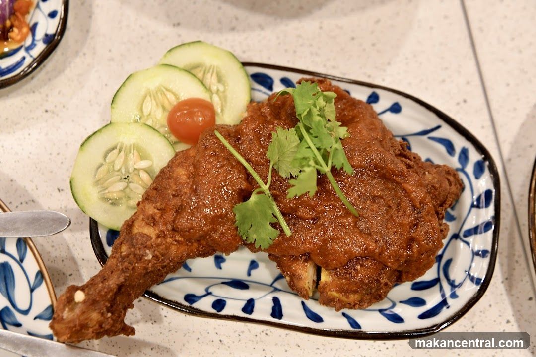 Fried Chicken with Sauce