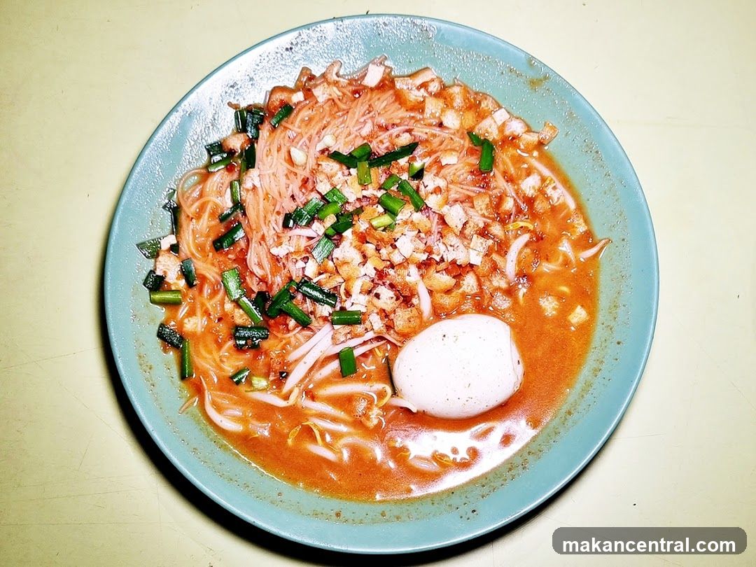 Noodle Dish with Egg