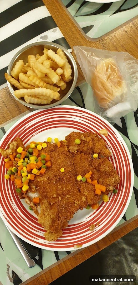 Fried Chicken with Fries and Vegetables