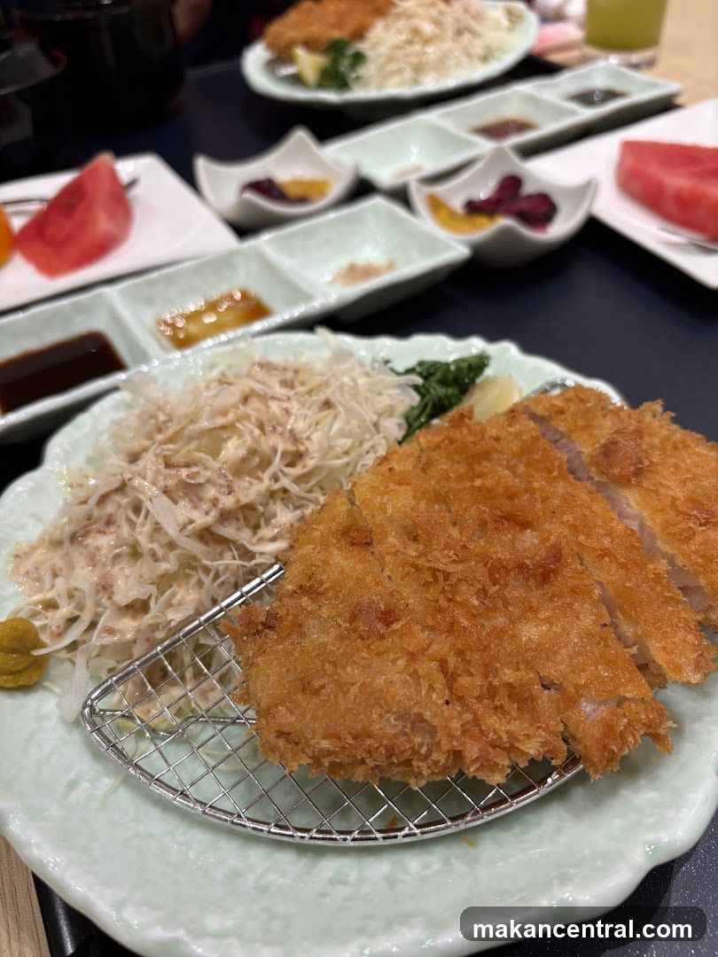 Fried Pork Cutlet with Shredded Cabbage