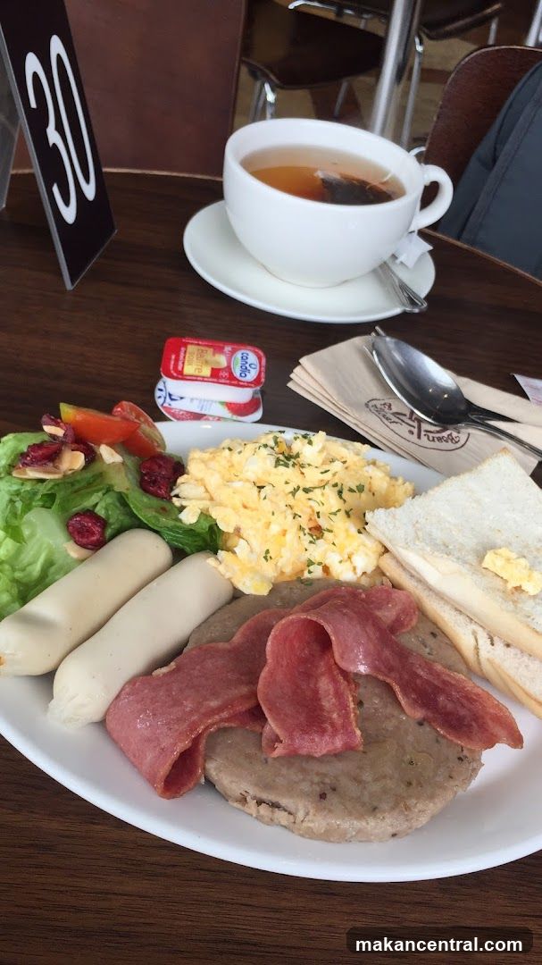 Breakfast Platter with Tea