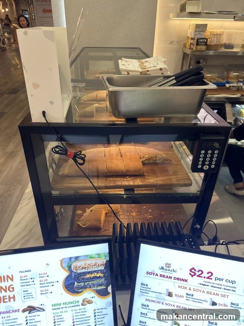 Food Display and Menu Screens