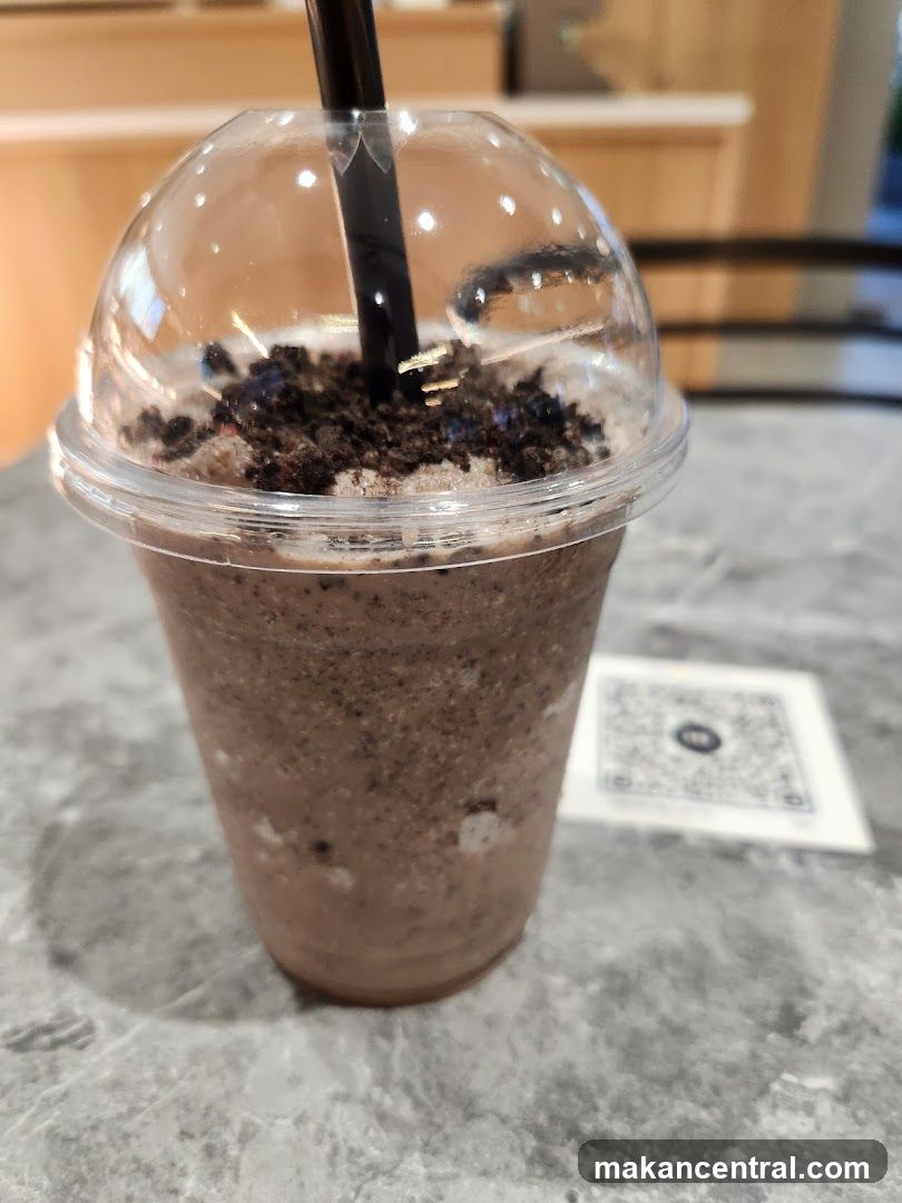 Chocolate Frappe with Cookie Crumble