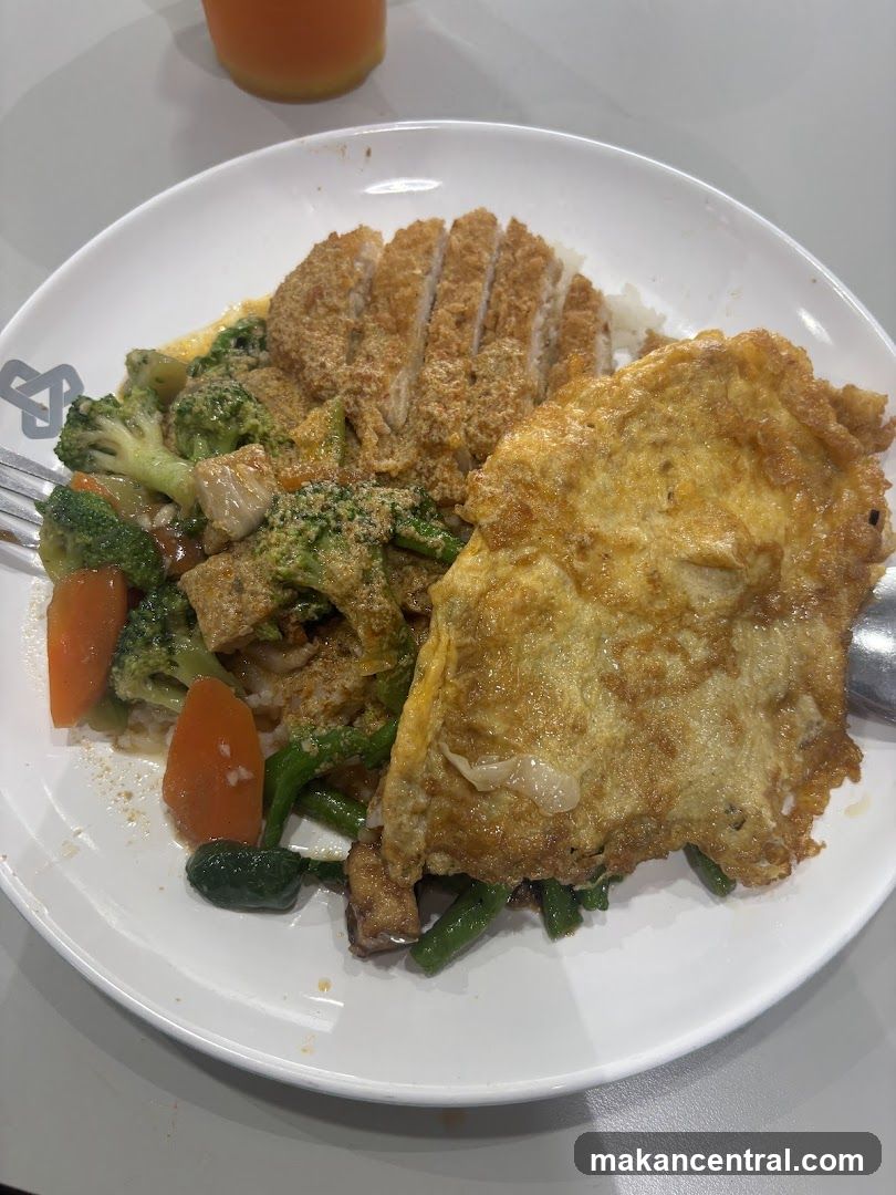 Fried Chicken and Vegetable Plate