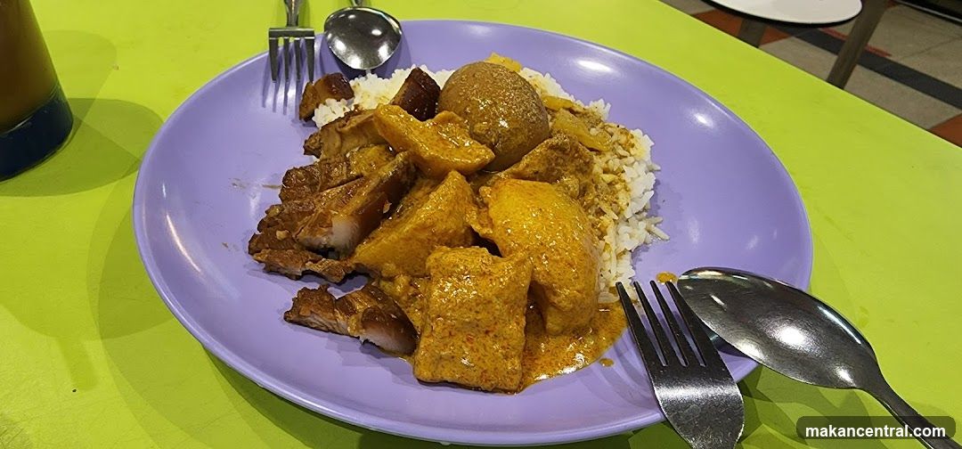 Curry Rice with Pork and Egg