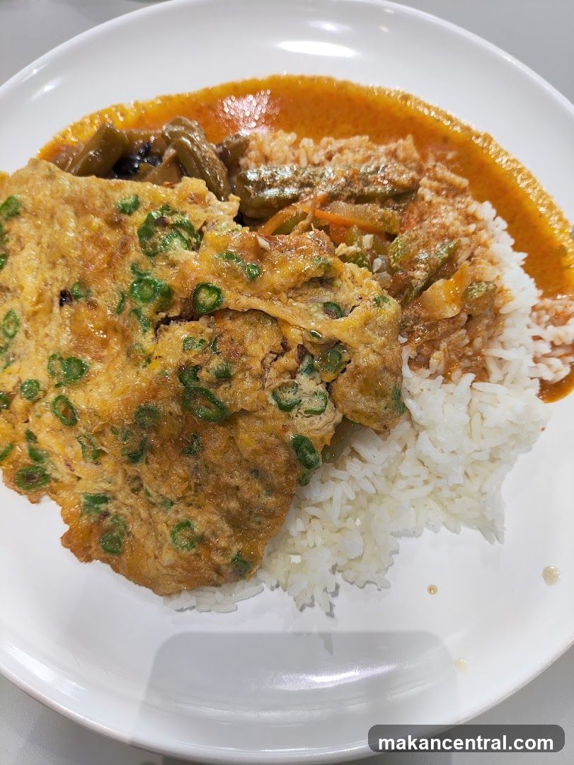 Omelette with Rice and Curry