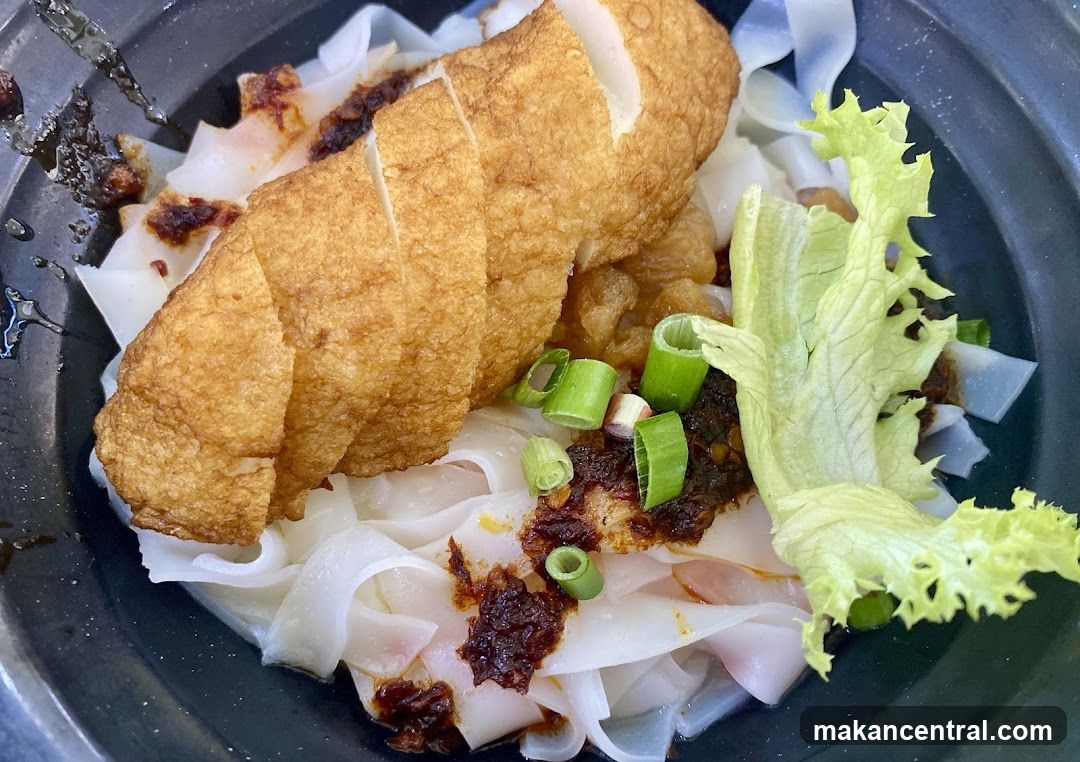 Noodles with Fried Fish Cake