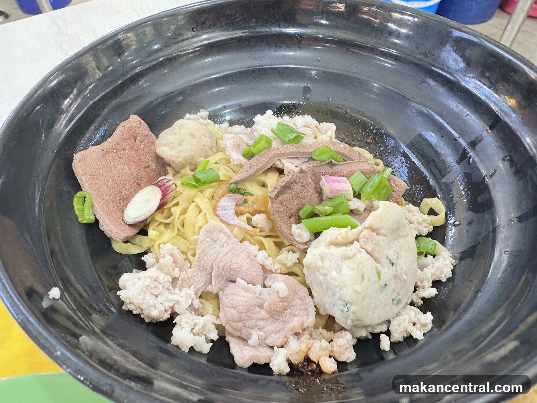 Noodles with Pork and Liver