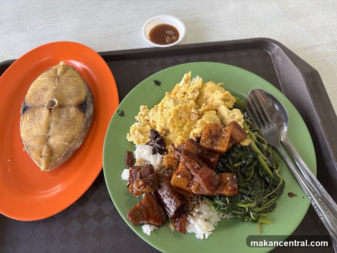 Cuisine on a Tray