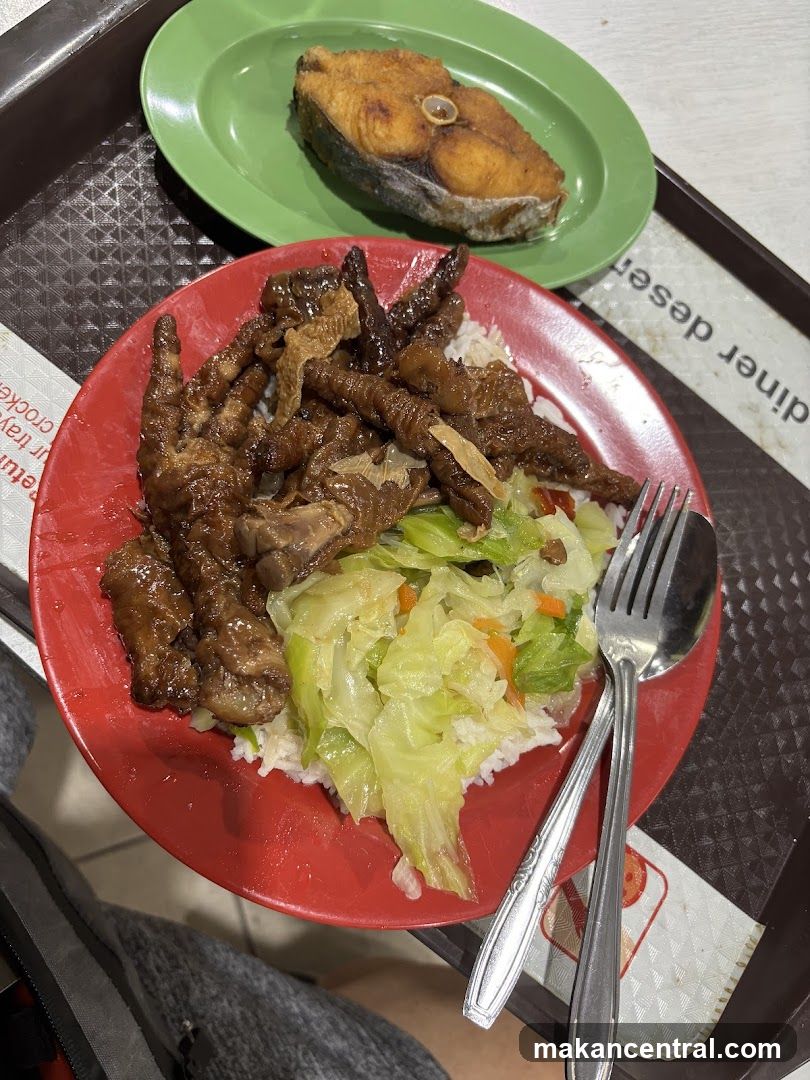 Braised Chicken Feet with Rice and Fried Fish