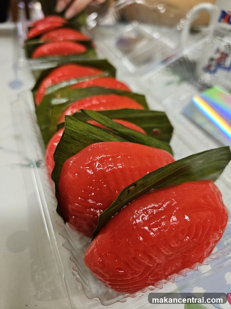 Red Sweet Cakes