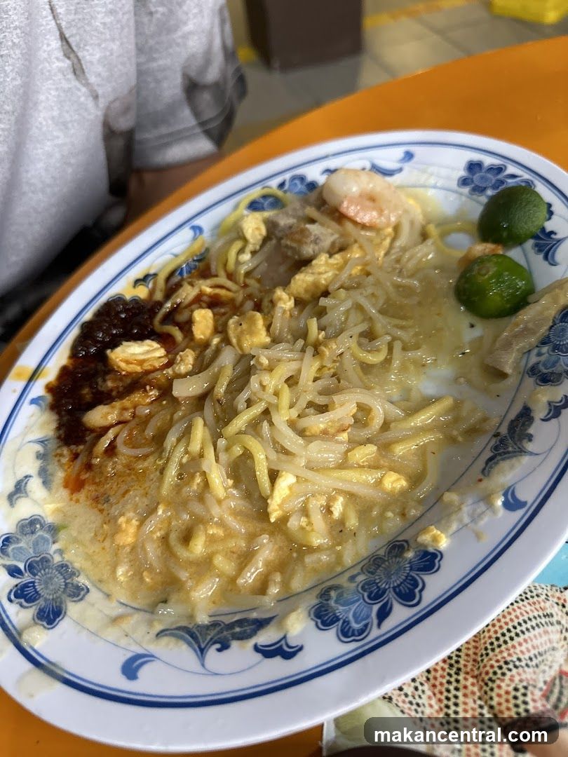 Noodles with Shrimp and Chili Paste