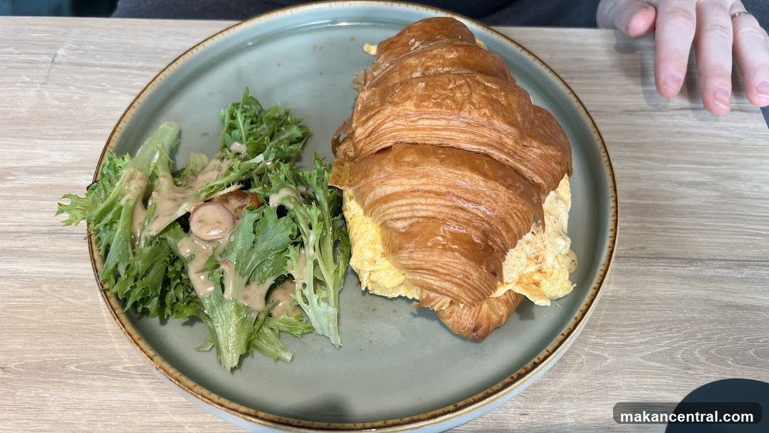 Croissant Sandwich with Side Salad
