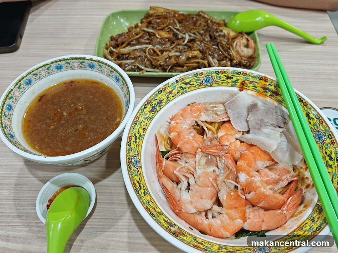 Prawn Noodles and Char Kway Teow