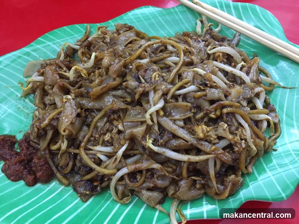 Stir-fried Noodles with Bean Sprouts