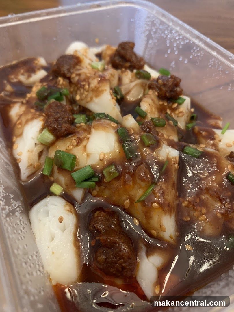 Rice Noodle Rolls with Sauce
