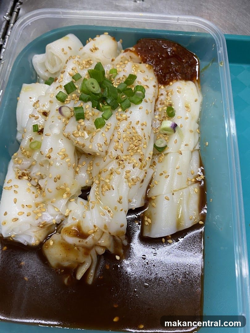 Rice Noodle Rolls with Sauce