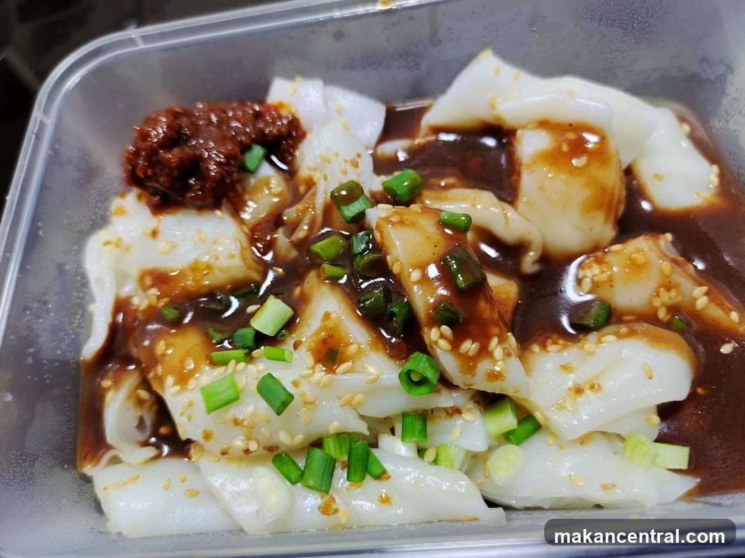 Rice Noodle Rolls with Sauce