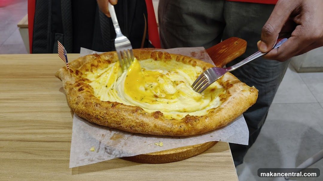 Cheesy Khachapuri with Egg